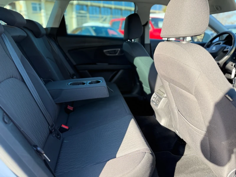 Seat Leon 1.6TDI-4x4, снимка 9 - Автомобили и джипове - 52996274