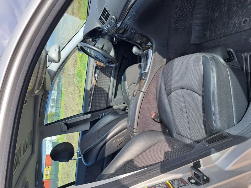 Mercedes-Benz E 220 Автоматичен теглич, снимка 10 - Автомобили и джипове - 53466302