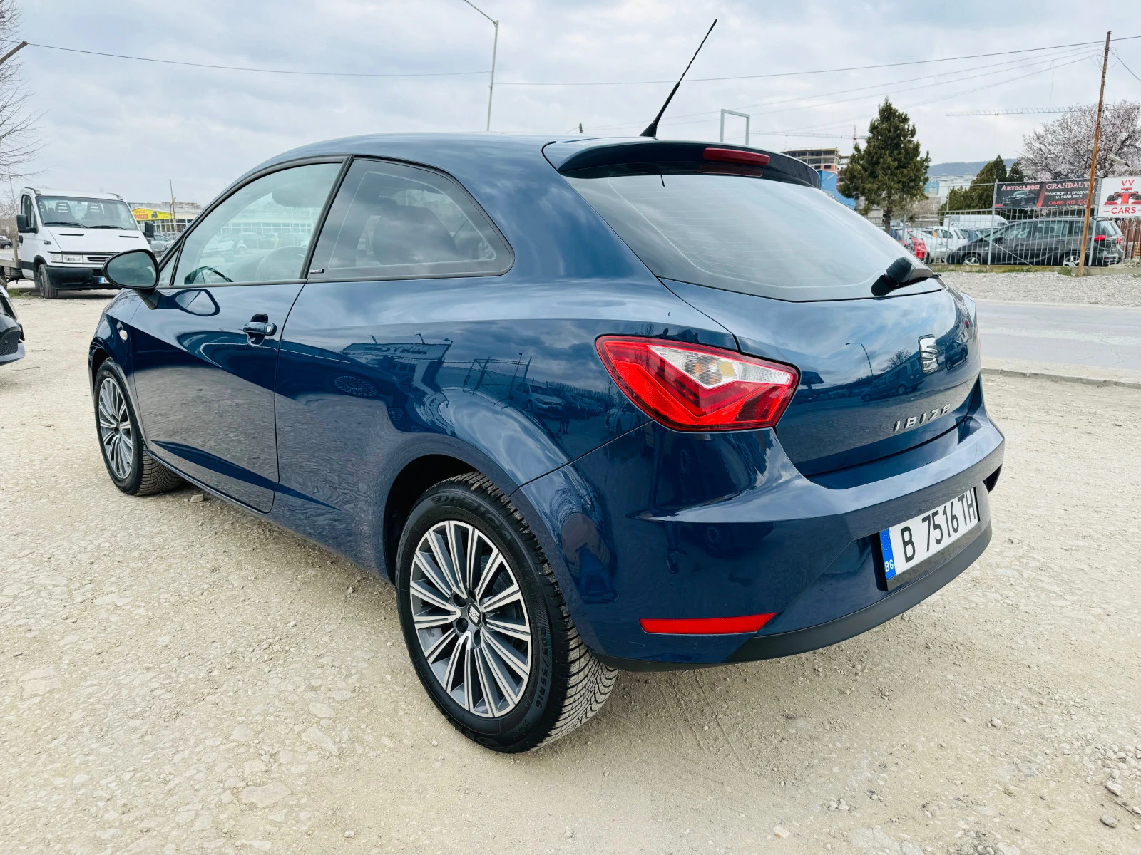 Seat Ibiza 1.0 - изображение 5