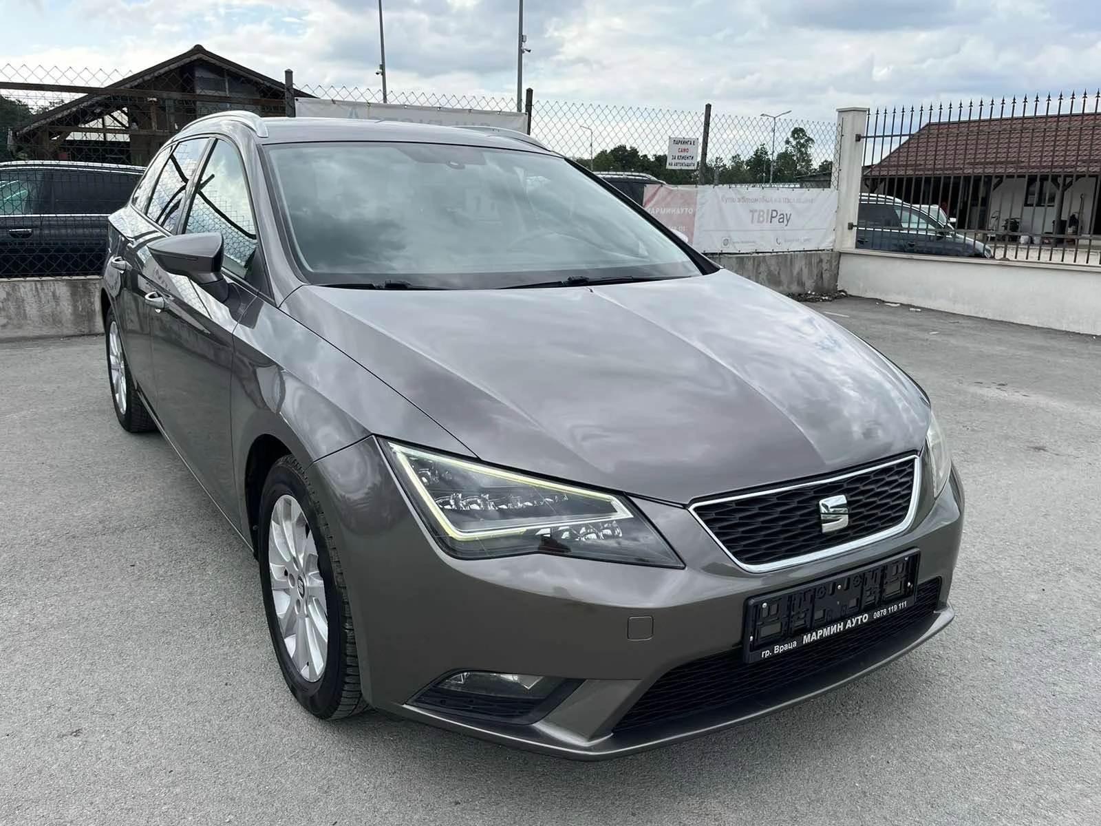 Seat Leon FULL LED 1.6TDI 105кс NAVI АВТОПИЛОТ ВНОС ИТАЛИЯ - изображение 3