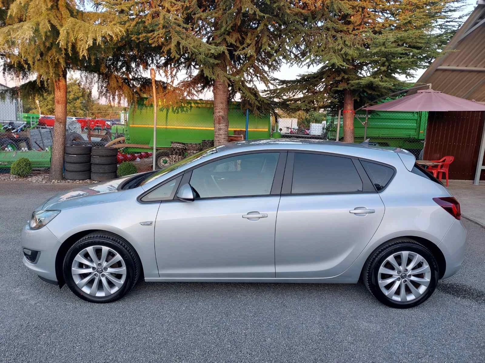 Opel Astra 1.6i, на собствен ход - изображение 7