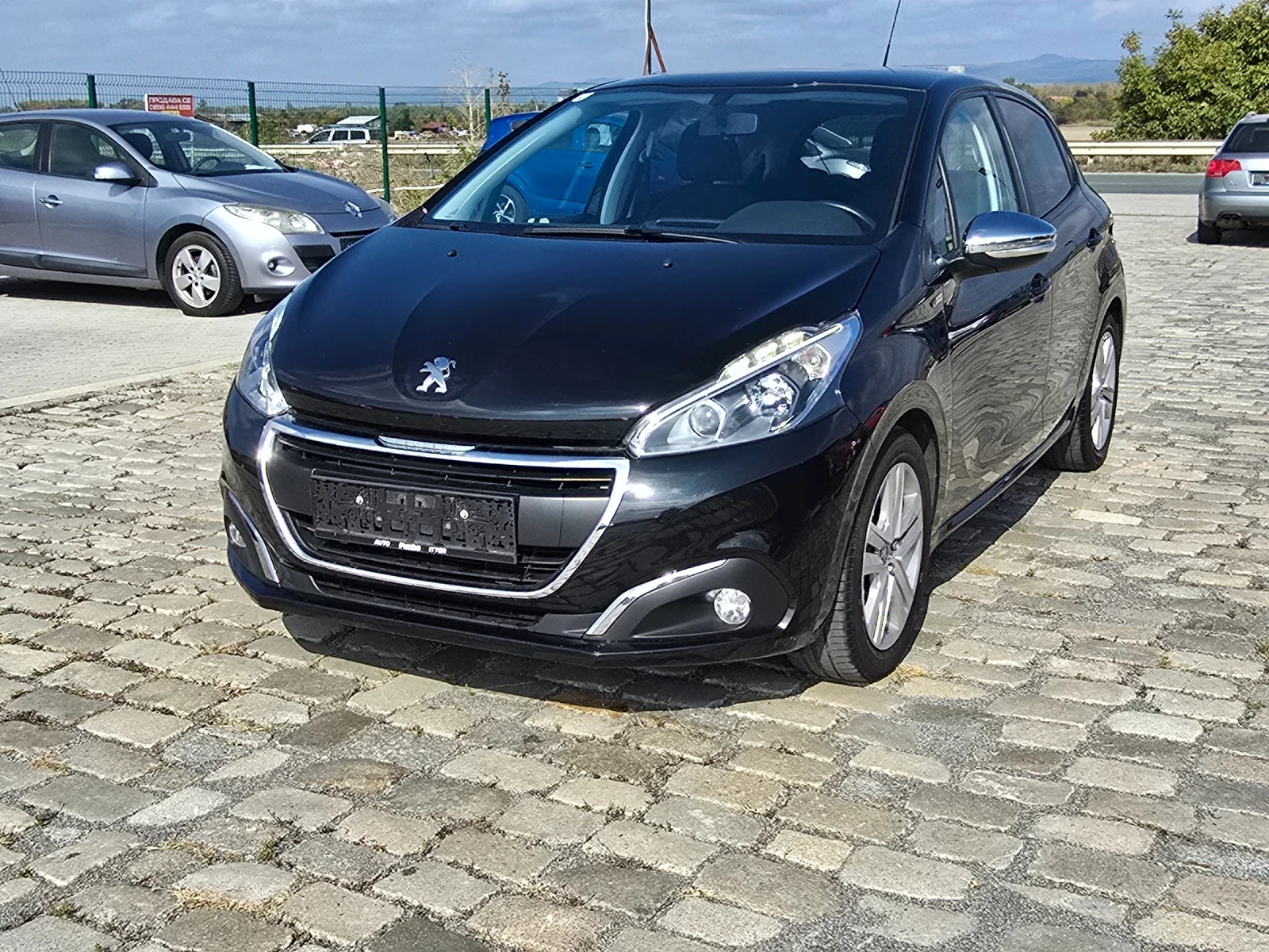 Peugeot 208 1.6HDI 99 EURO 6 87000 . | Mobile.bg   1