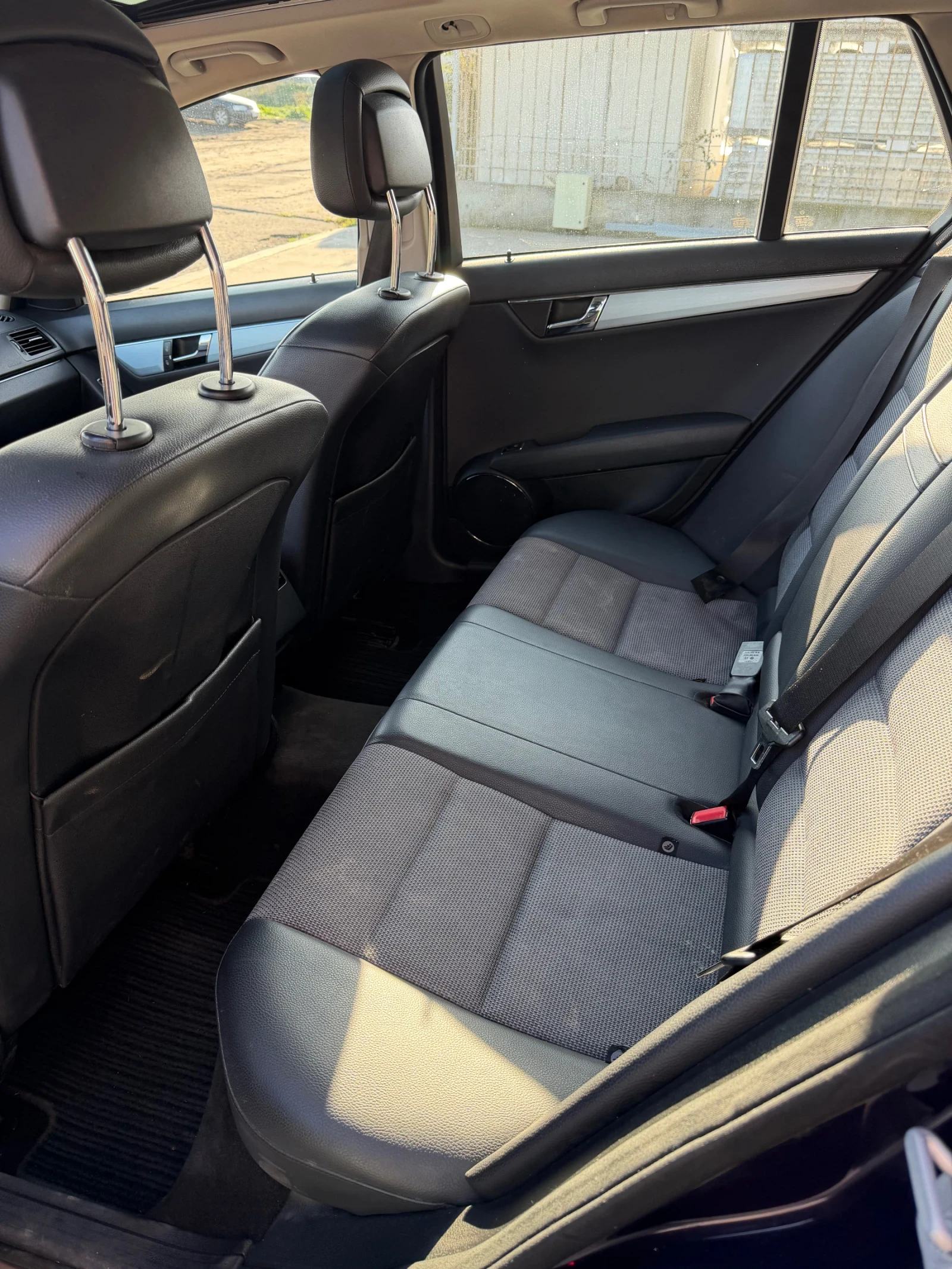 Mercedes-Benz C 220 2.2 CDI -  | Mobile.bg   11