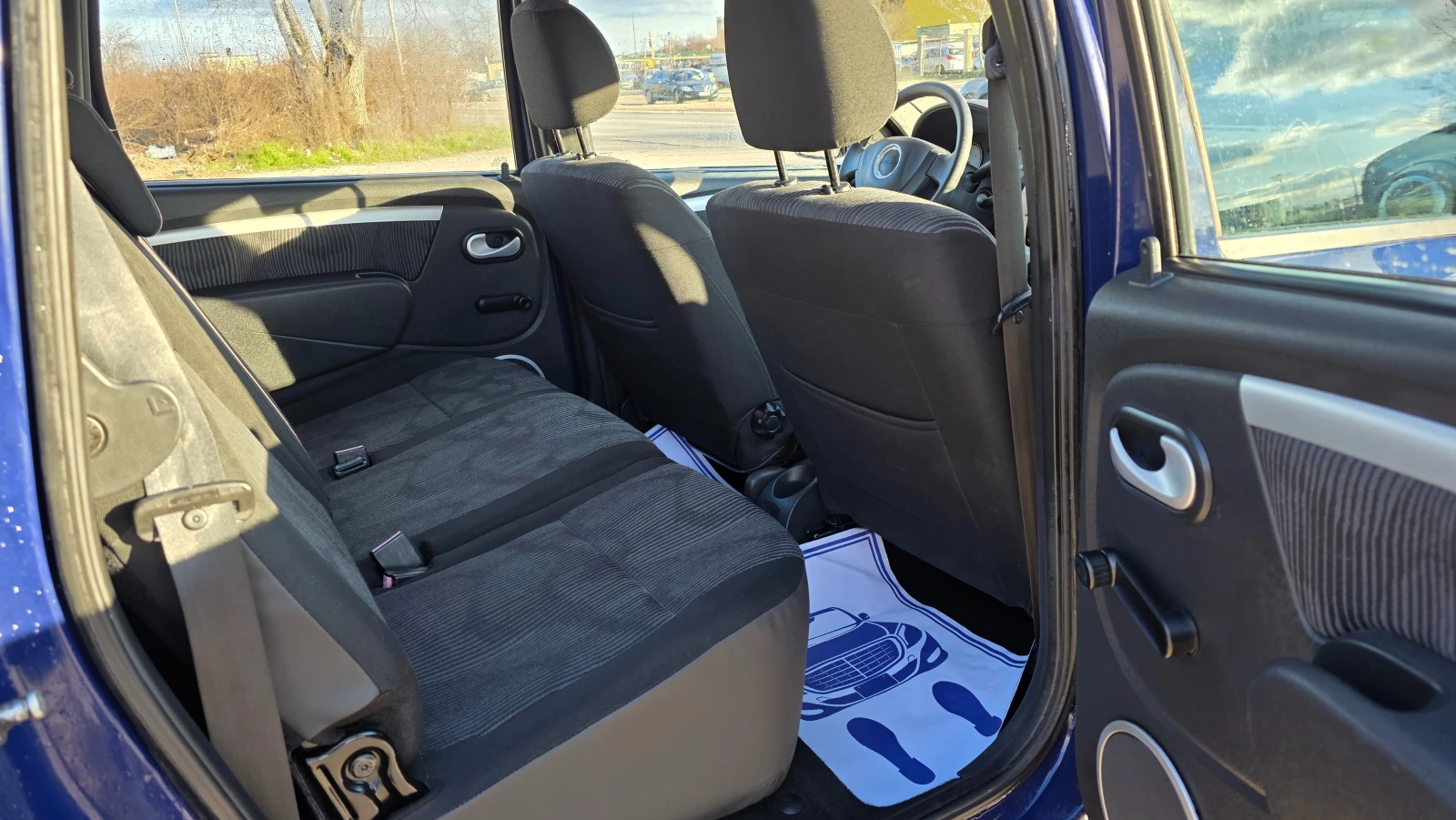 Dacia Logan 1.6i/87hp/УНИКАТ/FACE LIFT - изображение 9