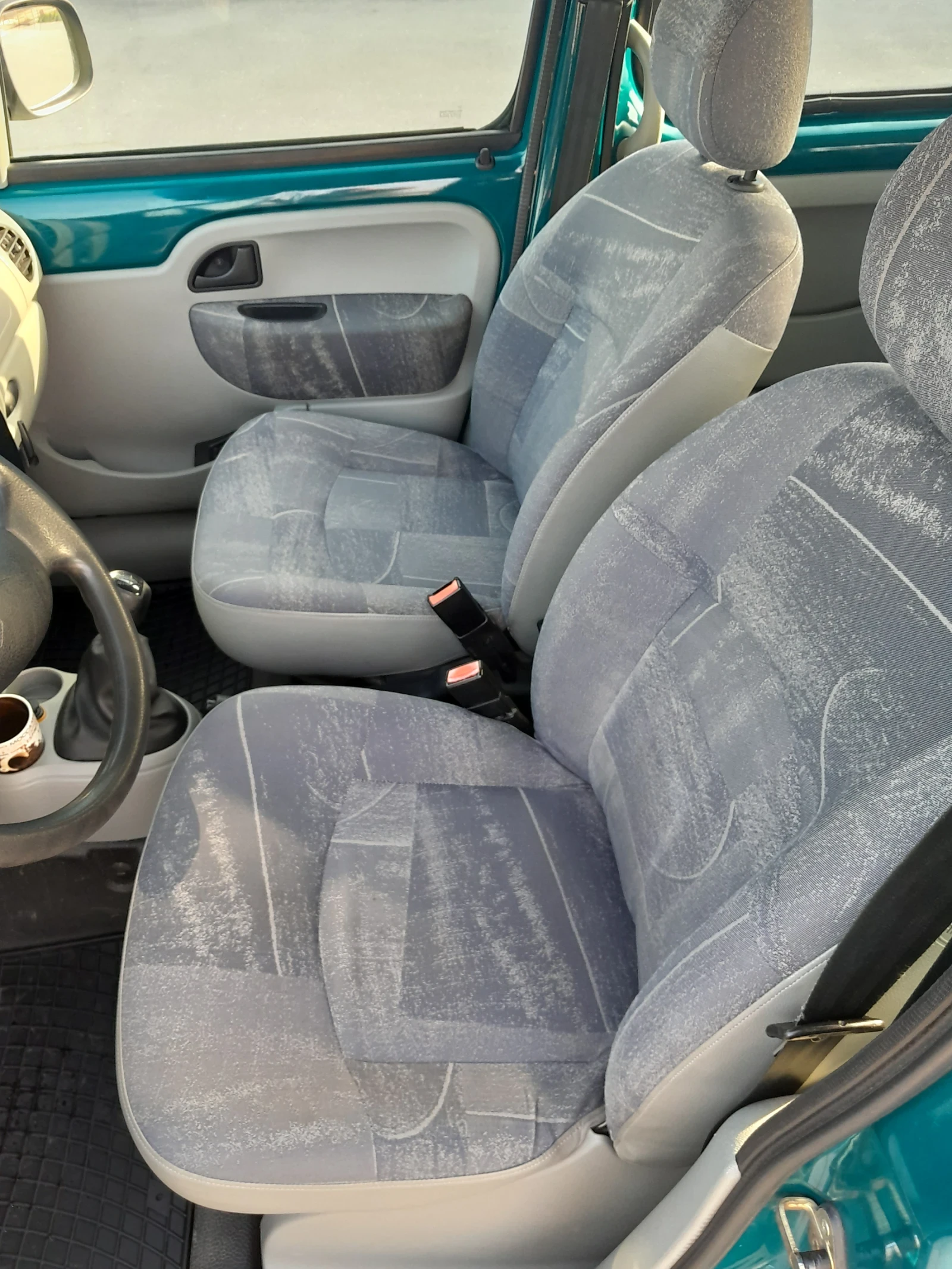 Renault Kangoo 1.6 16v 95кс. Газ-Бензин, снимка 5 - Автомобили и джипове - 53715673