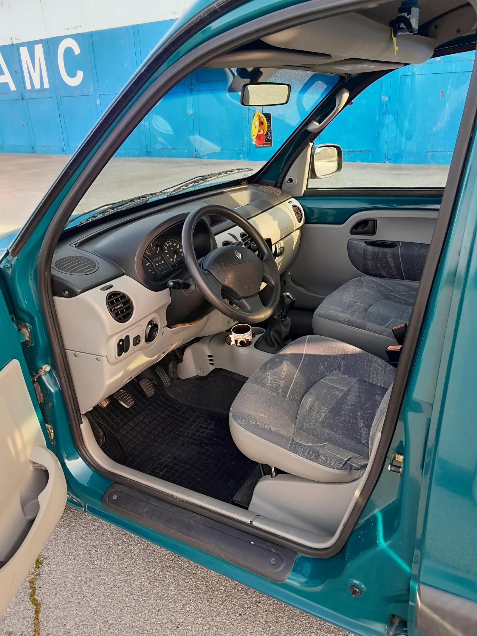Renault Kangoo 1.6 16v 95кс. Газ-Бензин