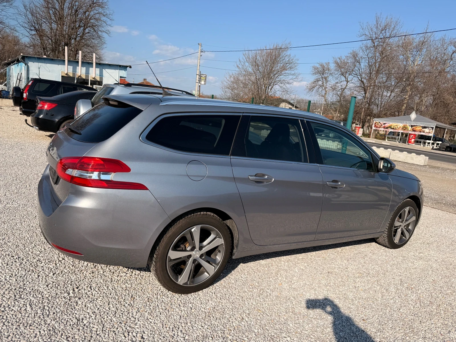 Peugeot 308 1, 6 HDI LED КОЖА НАВИГАЦИЯ - изображение 4