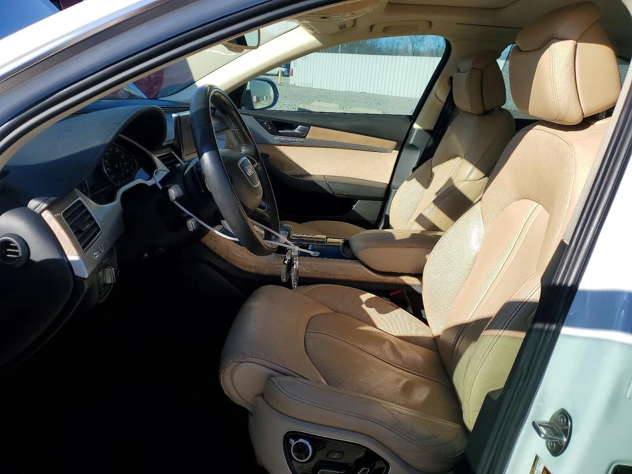 Audi A8 3.0* QUATTRO* РЕАЛНИ КМ - изображение 8