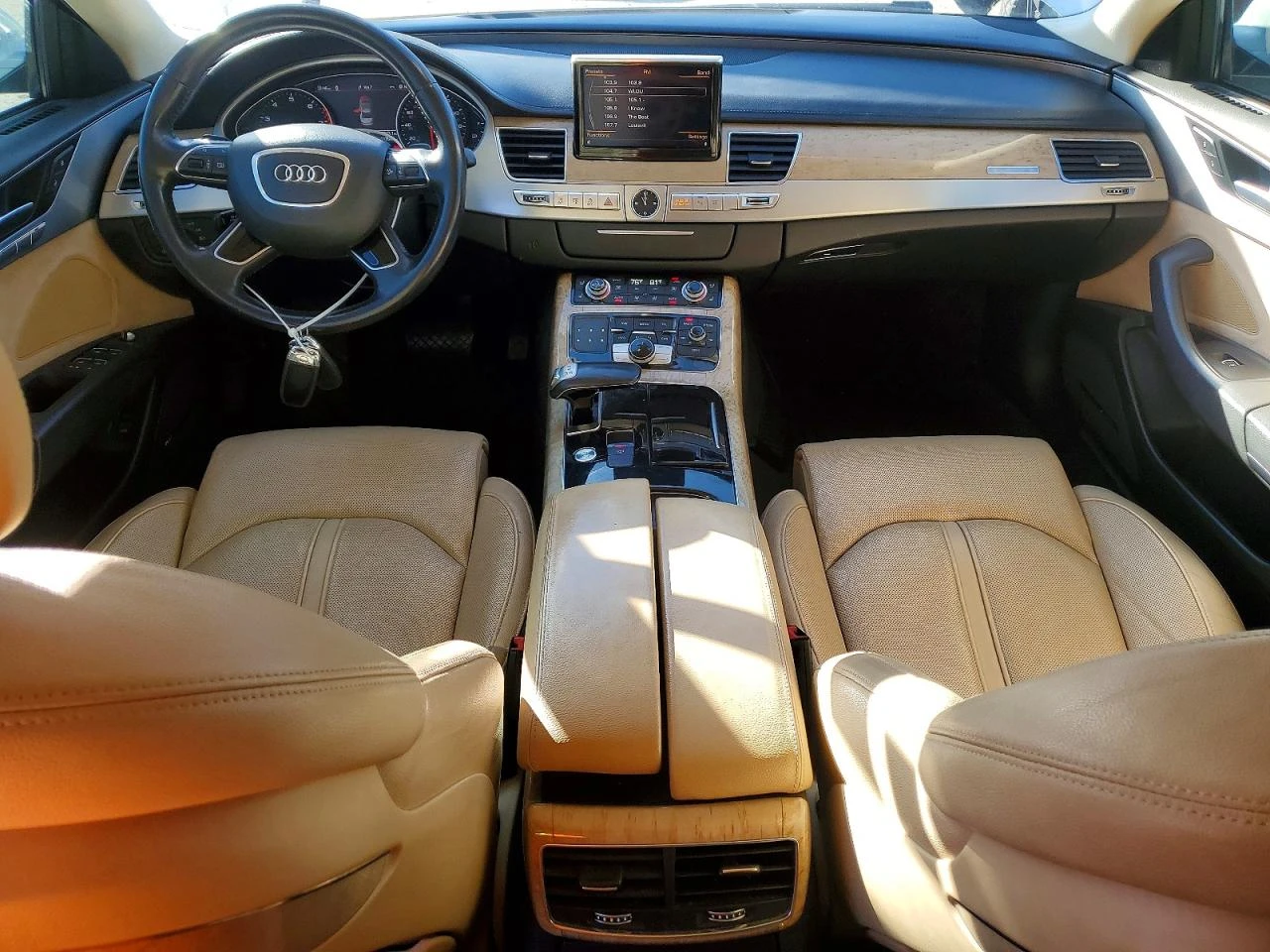 Audi A8 3.0* QUATTRO* РЕАЛНИ КМ - изображение 7