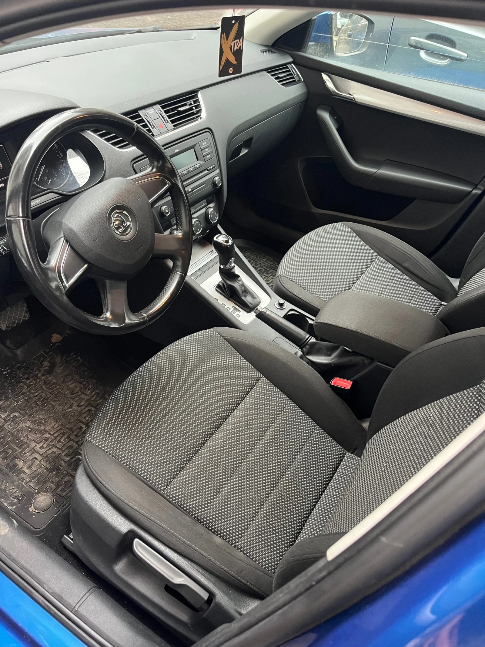 Skoda Octavia 1.6, снимка 10 - Автомобили и джипове - 53796969