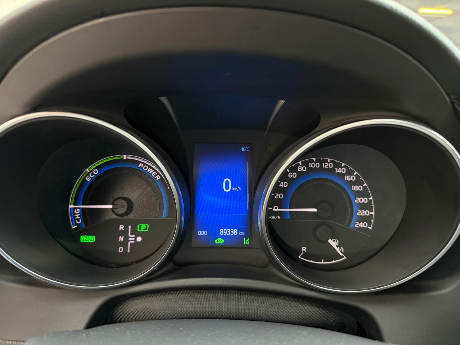 Toyota Auris | Първи собственик | ТМ Ауто София | Гаранция | , снимка 9 - Автомобили и джипове - 53845160