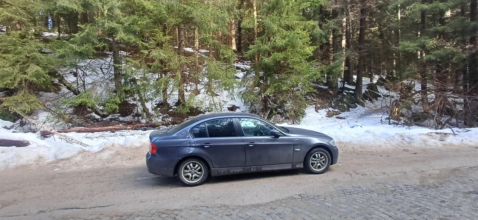 BMW 320 i, снимка 3 - Автомобили и джипове - 53879944