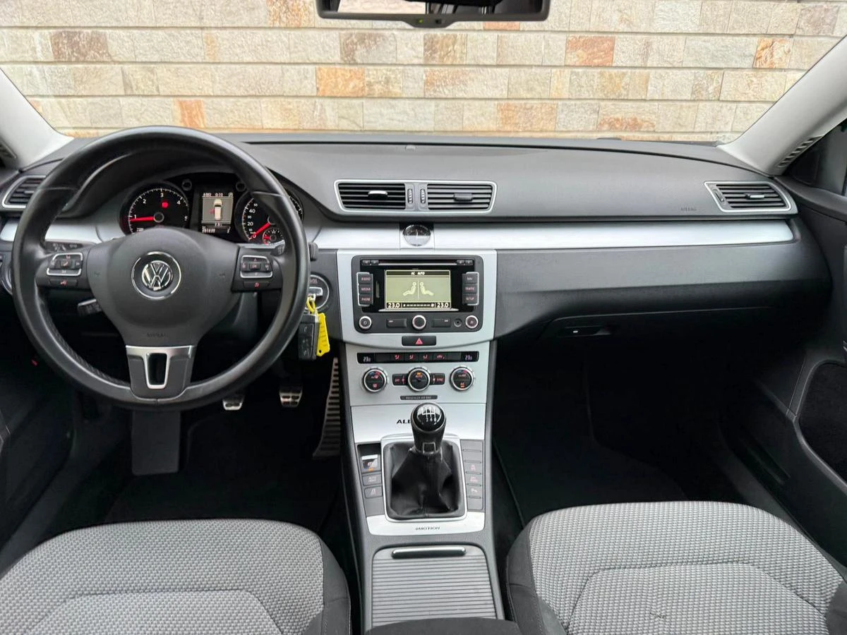 VW Alltrack 2.0 TDi 4motion, снимка 8 - Автомобили и джипове - 53929514