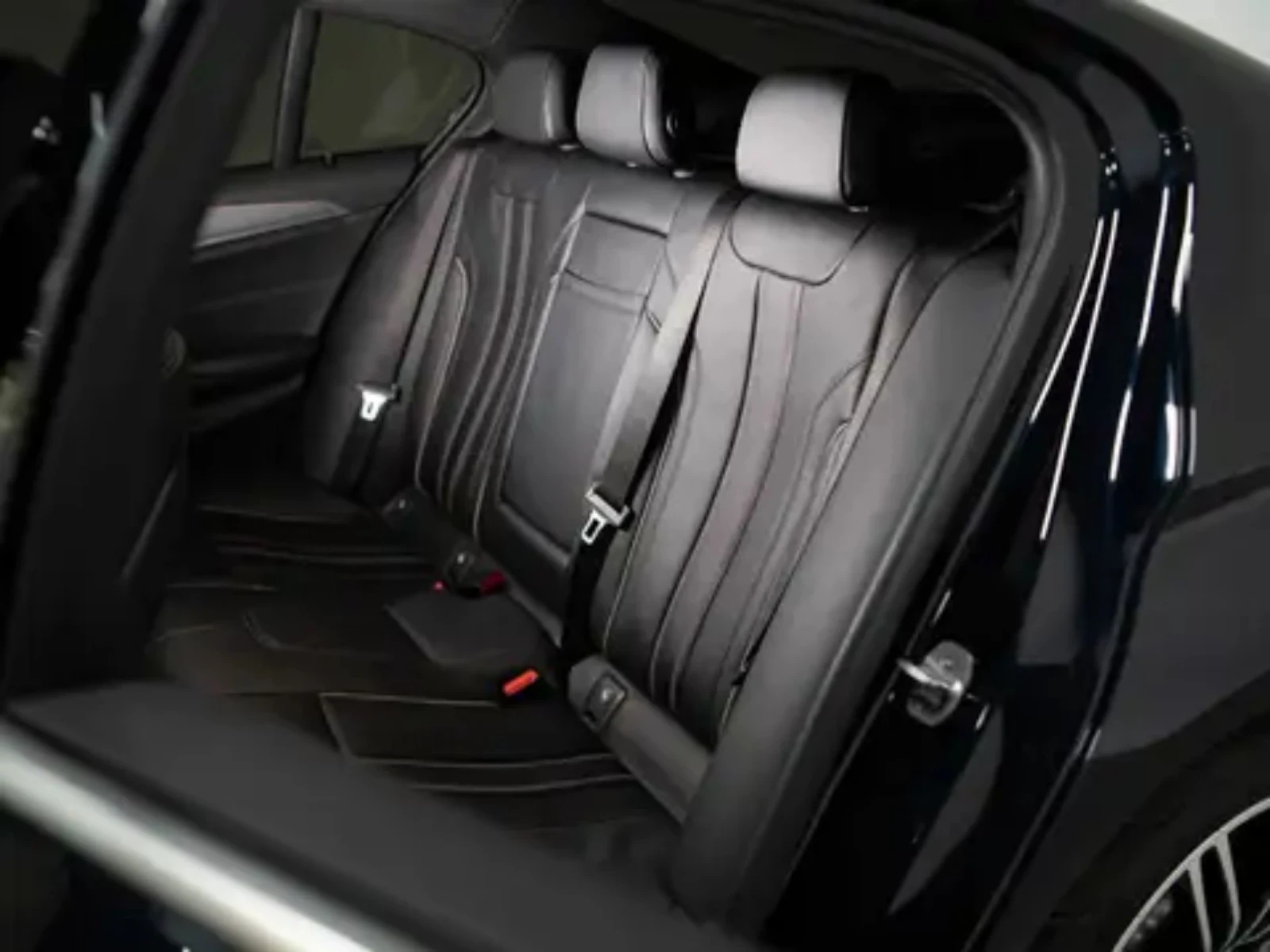 BMW 530 2017/M-sport/X-drive/B48/8ZF/PANO/DRIVE SELECT, снимка 14 - Автомобили и джипове - 53972040