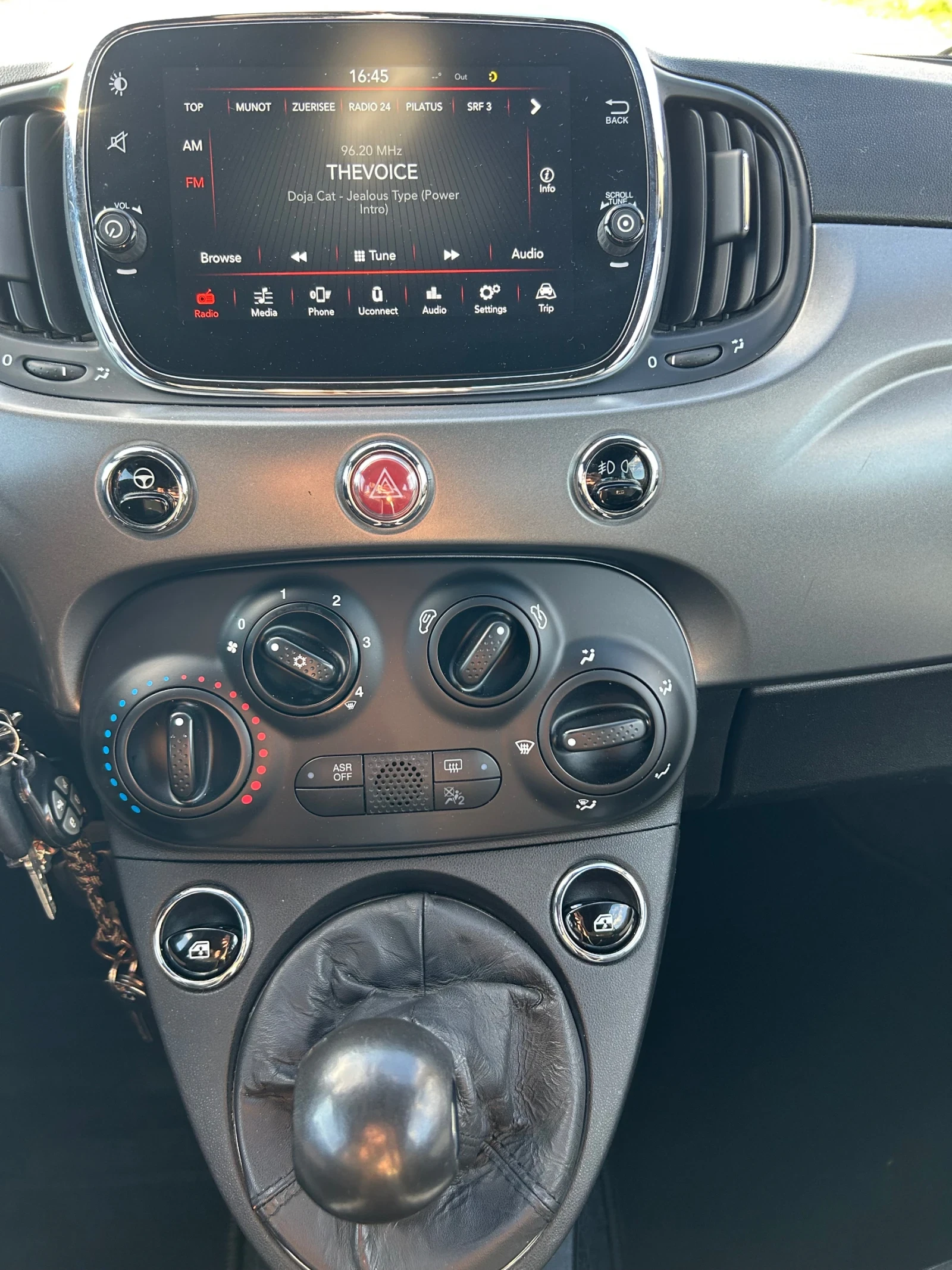 Fiat 500 Facelift Sport, снимка 13 - Автомобили и джипове - 54100690