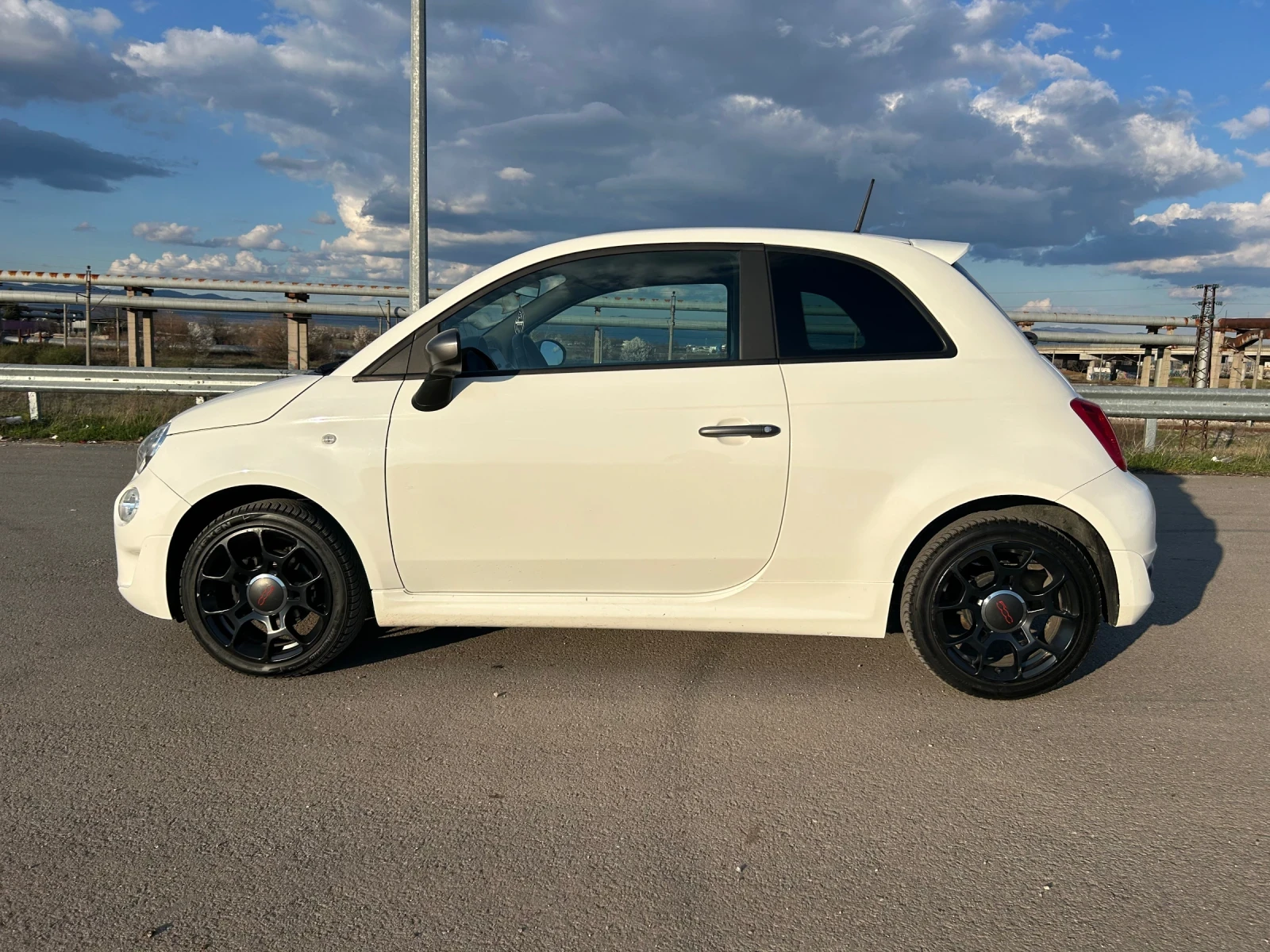 Fiat 500 Facelift Sport, снимка 6 - Автомобили и джипове - 54100690