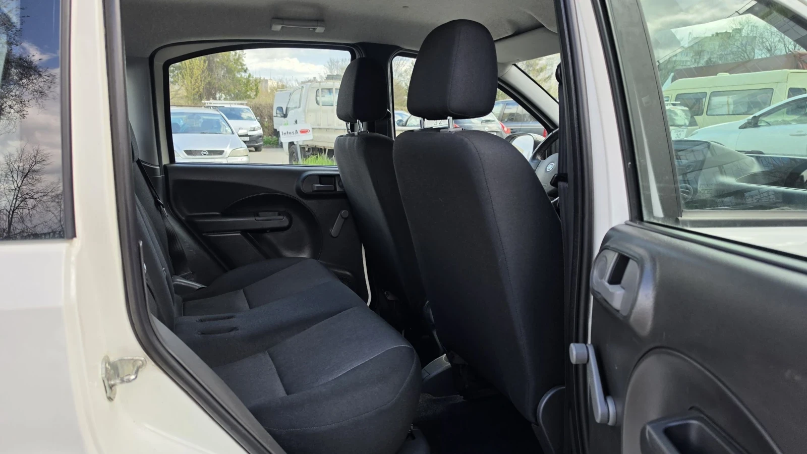 Fiat Panda 4Х4 83421км Блокаж Бензин , снимка 13 - Автомобили и джипове - 54148017