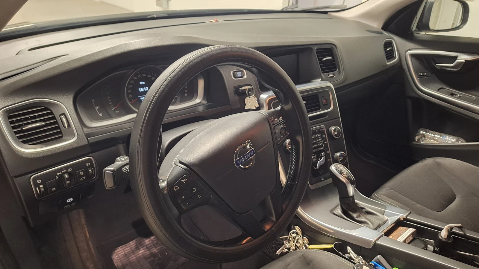 Volvo V60 D2, 1, 6 drive, снимка 6 - Автомобили и джипове - 54177780