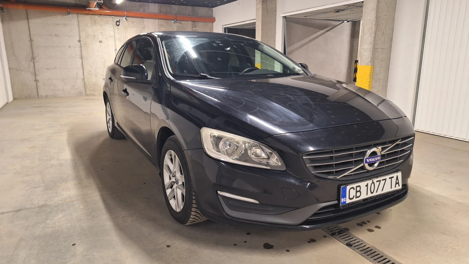 Volvo V60 D2, 1, 6 drive, снимка 2 - Автомобили и джипове - 54177780