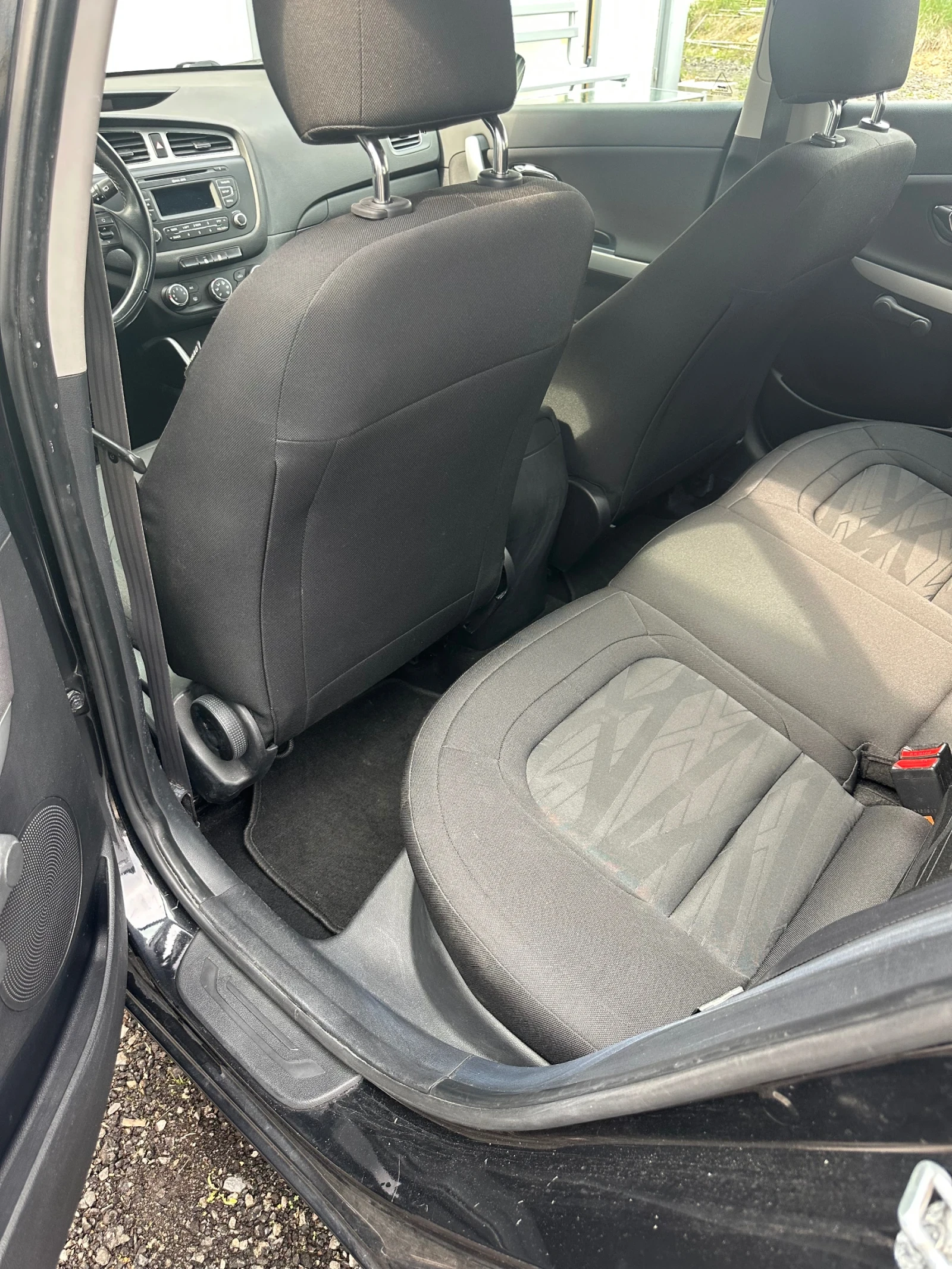 Kia Ceed 1.4 CRDI 90к.с. 6 скорости , снимка 11 - Автомобили и джипове - 54258592