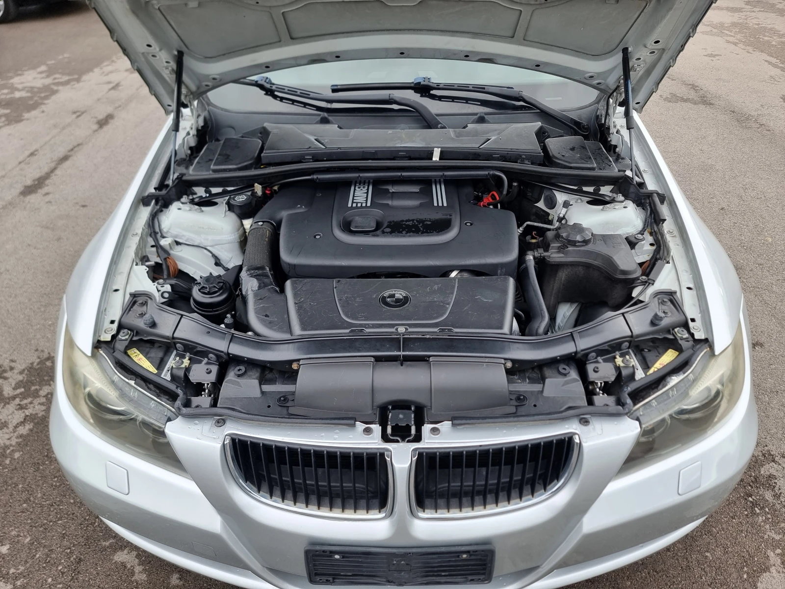 BMW 320 2.0D, снимка 17 - Автомобили и джипове - 54643842