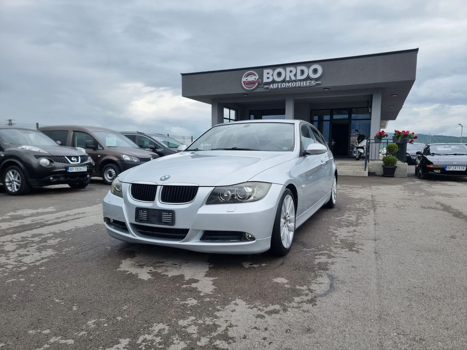 BMW 320 2.0D, снимка 2 - Автомобили и джипове - 54643842