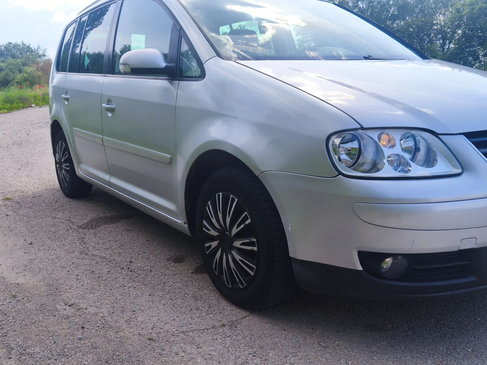VW Touran 1.9 TDI HIGH LINE , снимка 6 - Автомобили и джипове - 54669670
