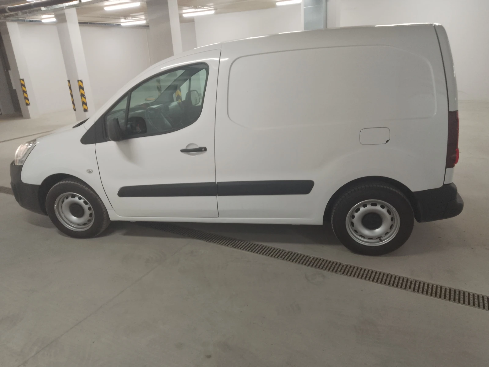 Peugeot Partner 1.6 HDI, снимка 2 - Автомобили и джипове - 54989938