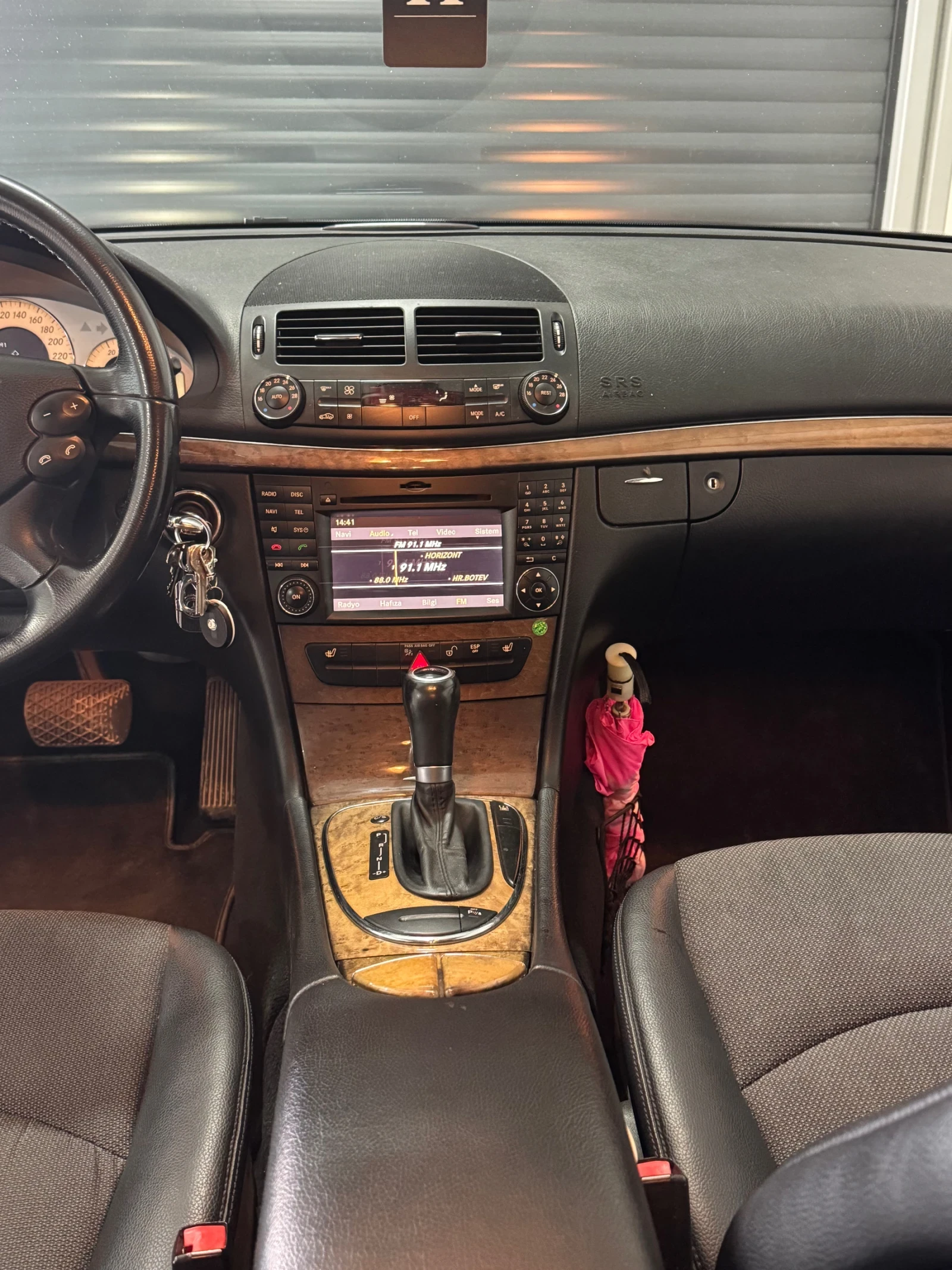 Mercedes-Benz E 220 Е220, снимка 13 - Автомобили и джипове - 55162746
