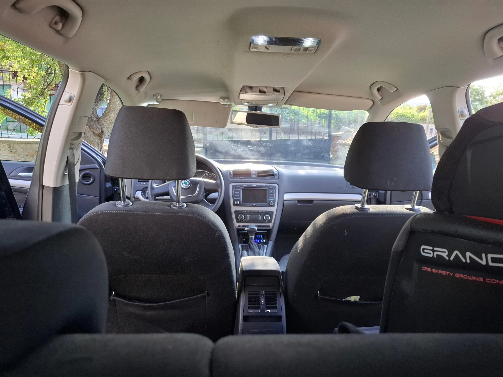 Skoda Octavia, снимка 10 - Автомобили и джипове - 55359489