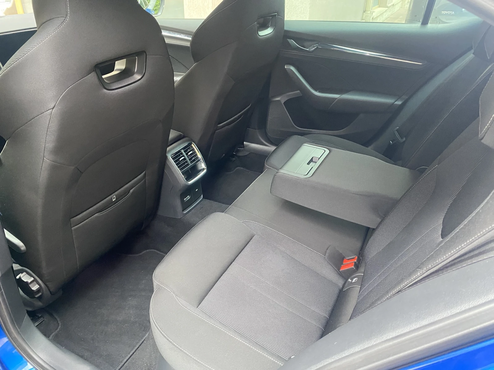 Skoda Octavia 1.5 TSI e-Tec/ DSG/ Sportline, снимка 12 - Автомобили и джипове - 55412962