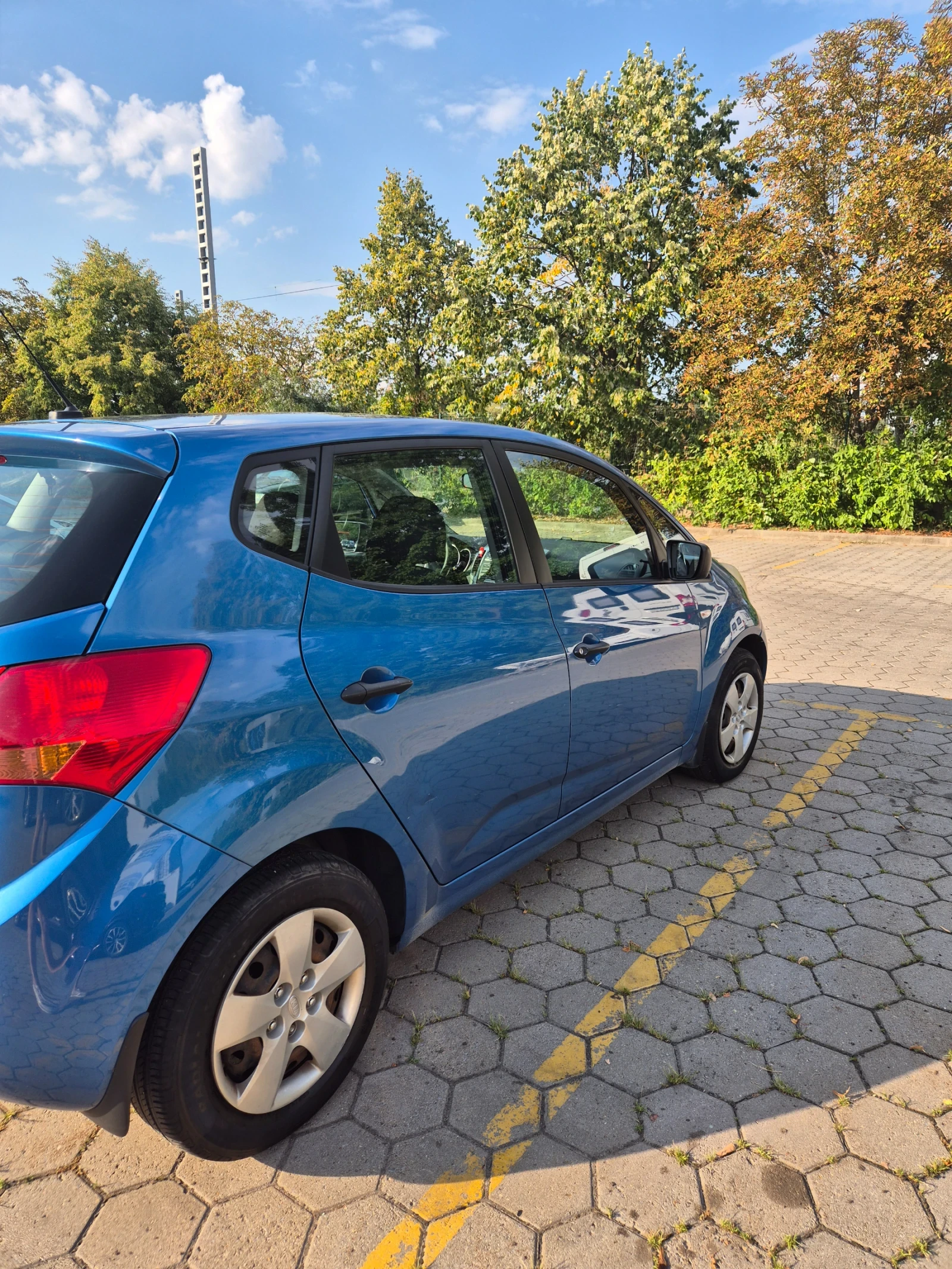 Kia Venga, снимка 3 - Автомобили и джипове - 55804743