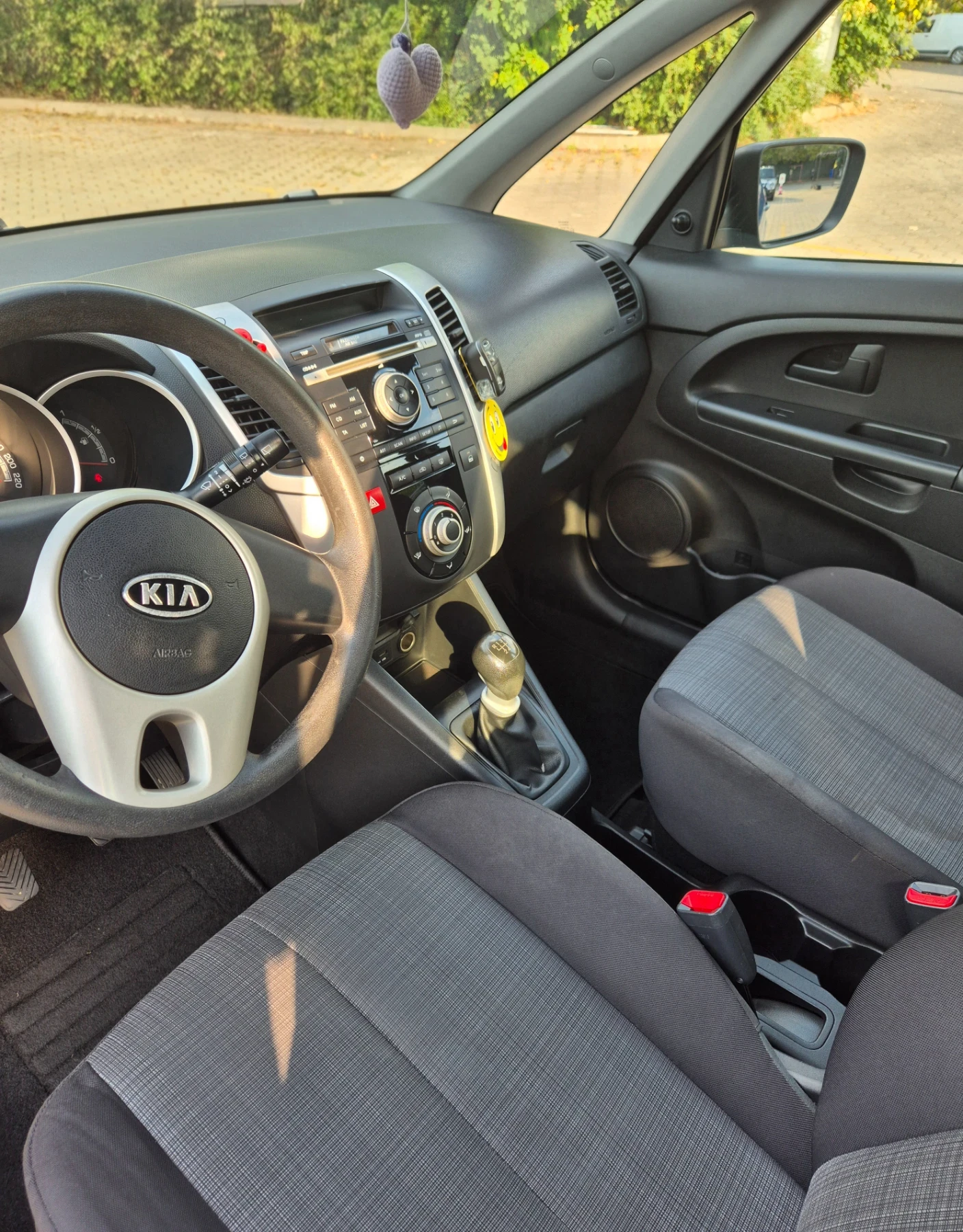 Kia Venga, снимка 8 - Автомобили и джипове - 55804743