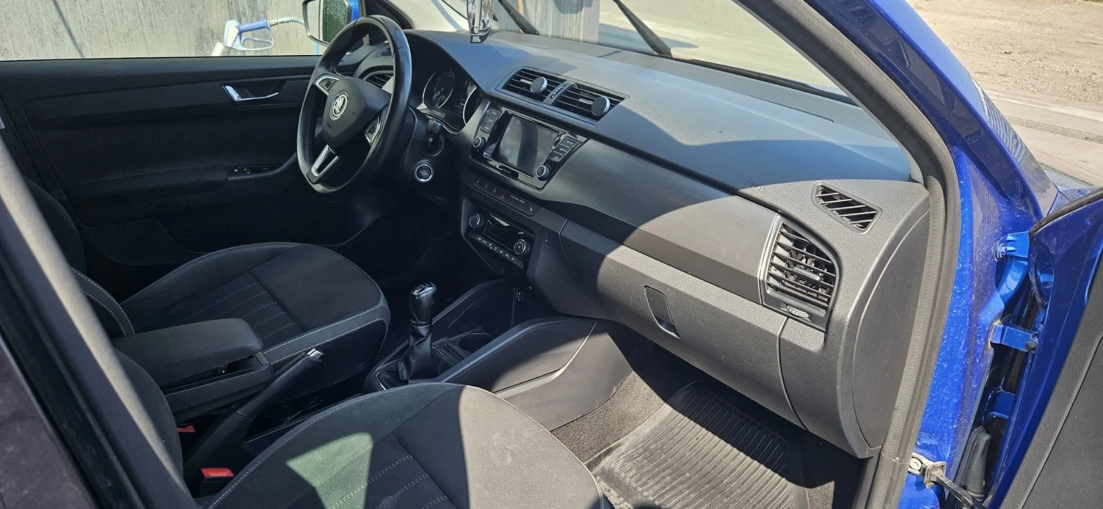 Skoda Fabia MPI/LPG, снимка 10 - Автомобили и джипове - 55969029