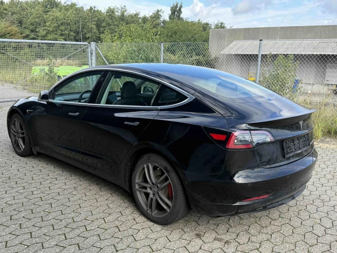 Tesla Model 3 Перформанс с Гаранция, снимка 2 - Автомобили и джипове - 55997086