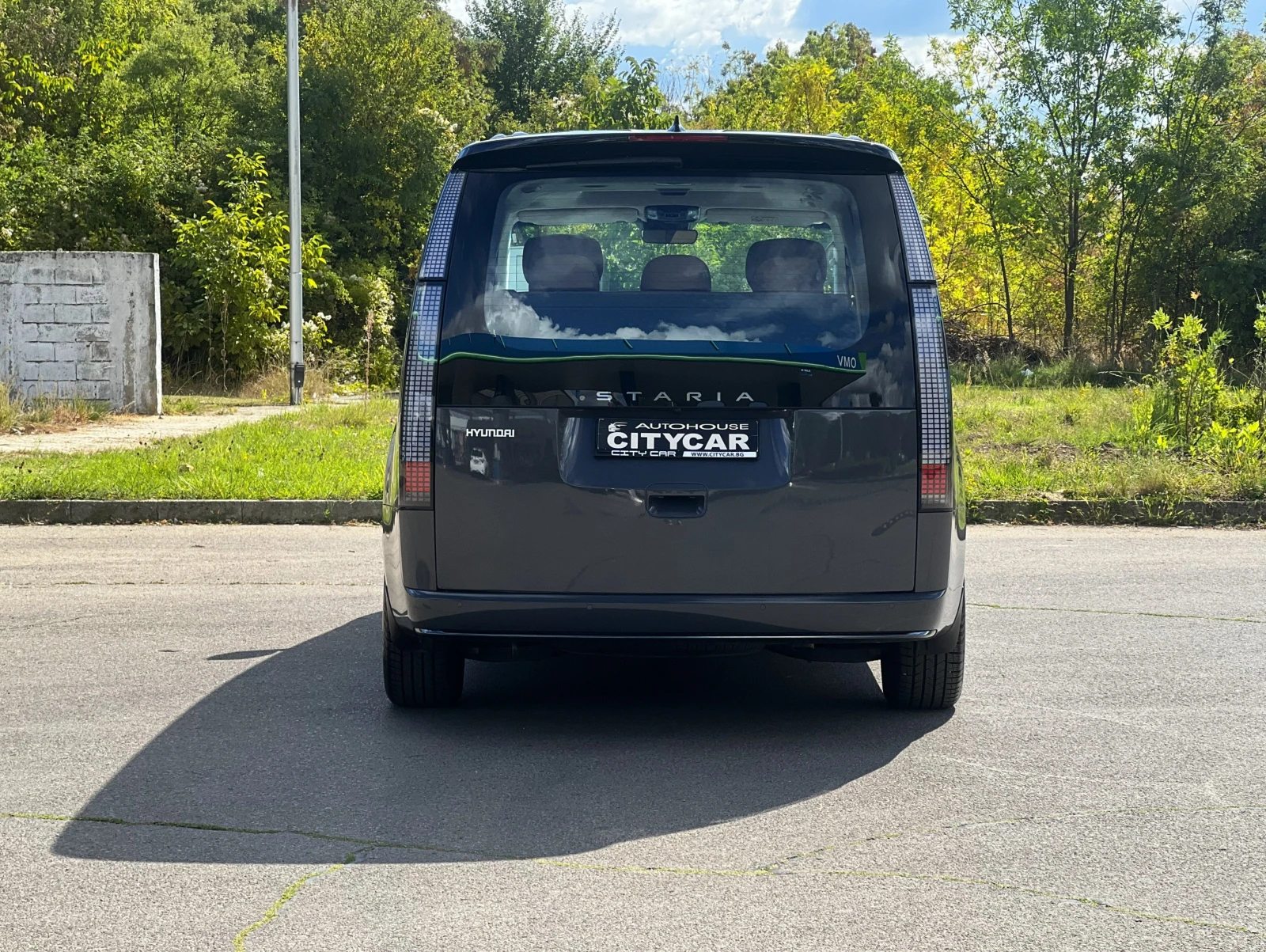 Hyundai Staria SIGANTURE / HYBRID/ BOSE/ PANO/ 7-МЕСТЕН/ ГАРАНЦИЯ, снимка 5 - Автомобили и джипове - 56210744