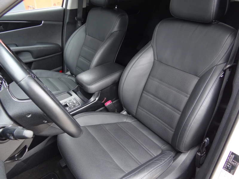 Kia Sorento 2.0crdi/GT-Line/4x4/Auto/Koja/Camera360/Distronic/, снимка 12 - Автомобили и джипове - 50229567