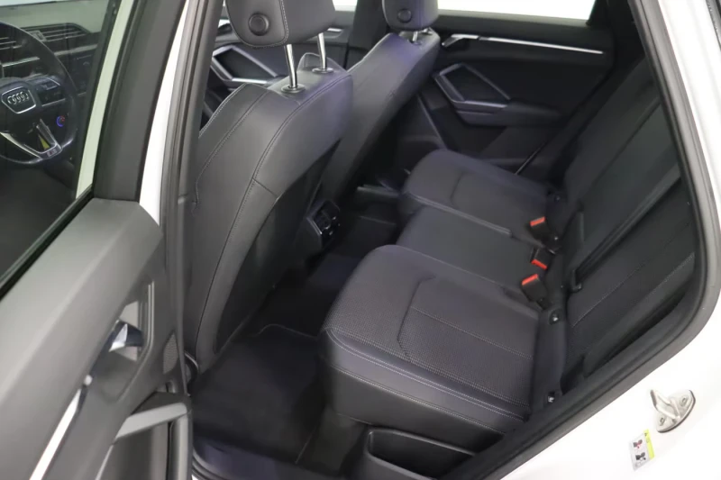 Audi Q3 45TFSIe/S-LINE/245HP/ACC/CAM/AMBI/CARPLAY/BSA/829f, снимка 14 - Автомобили и джипове - 52049986