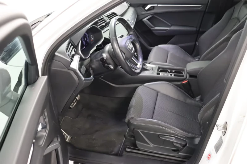 Audi Q3 45TFSIe/S-LINE/245HP/ACC/CAM/AMBI/CARPLAY/BSA/829f, снимка 7 - Автомобили и джипове - 52049986