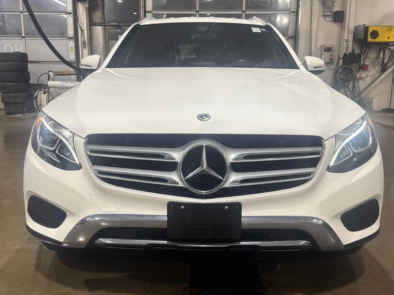 Mercedes-Benz GLC * 300 * CARFAX * ЦЕНА ДО БГ, снимка 4 - Автомобили и джипове - 53462367
