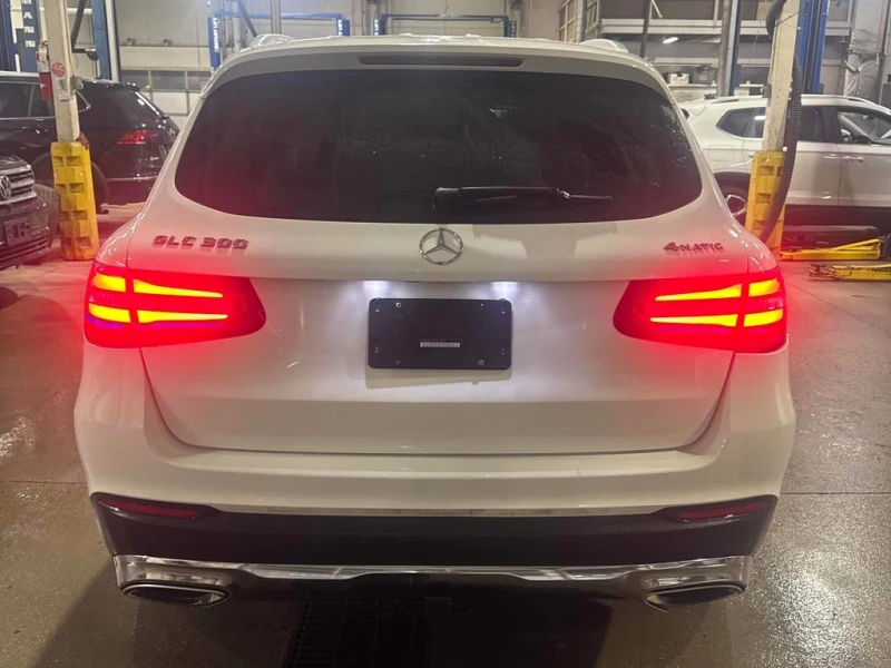 Mercedes-Benz GLC * 300 * CARFAX * ЦЕНА ДО БГ, снимка 5 - Автомобили и джипове - 53462367
