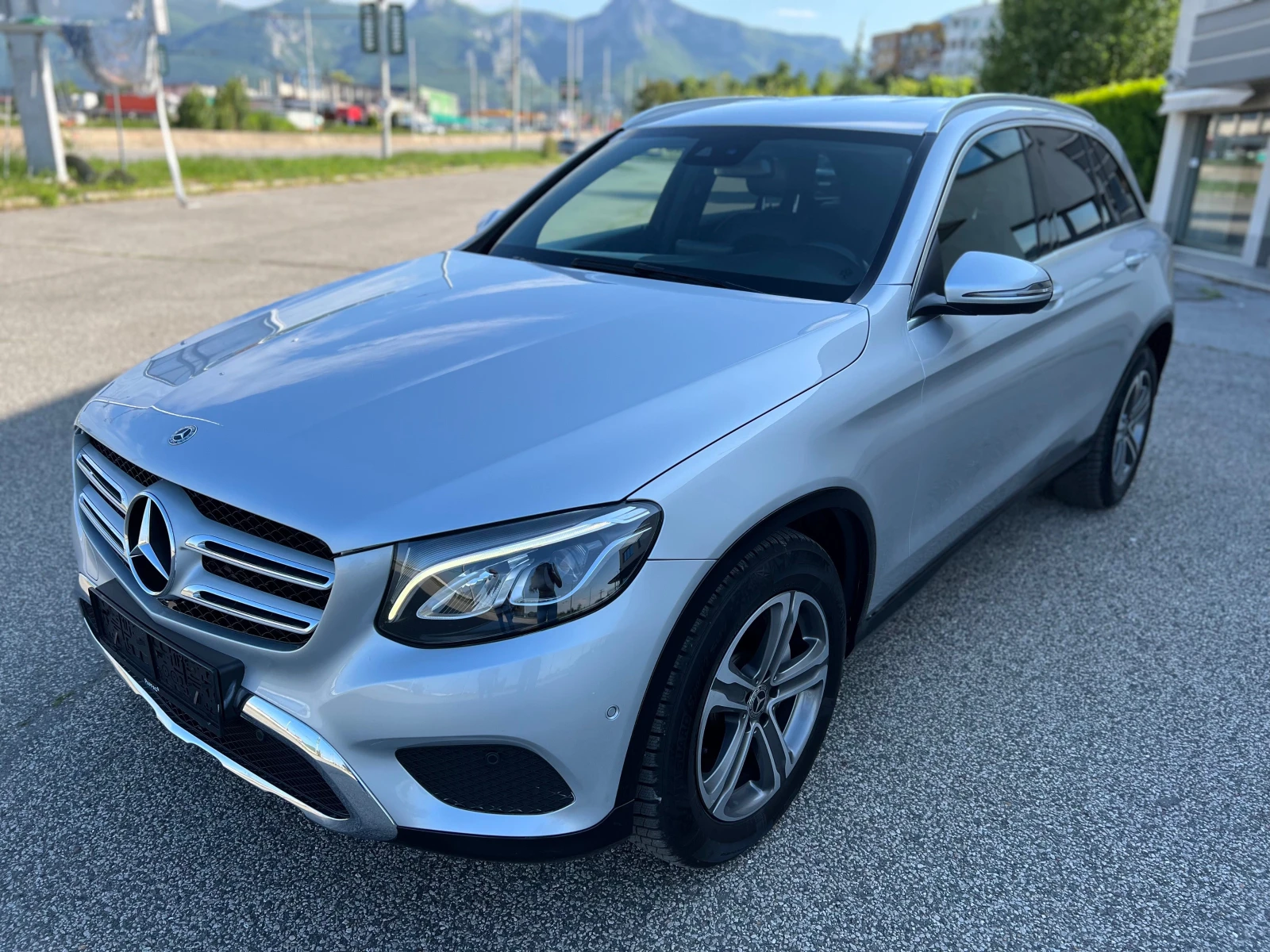 Mercedes-Benz GLC 220 220d Автомат - изображение 2