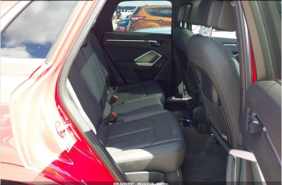 Audi Q3 2.0   TFSI - изображение 2