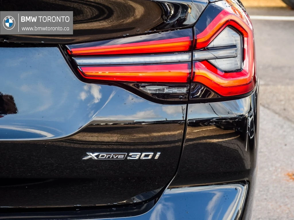 BMW X3 * xDrive30i | Essential | Low KM | No Accident | C | Mobile.bg   9