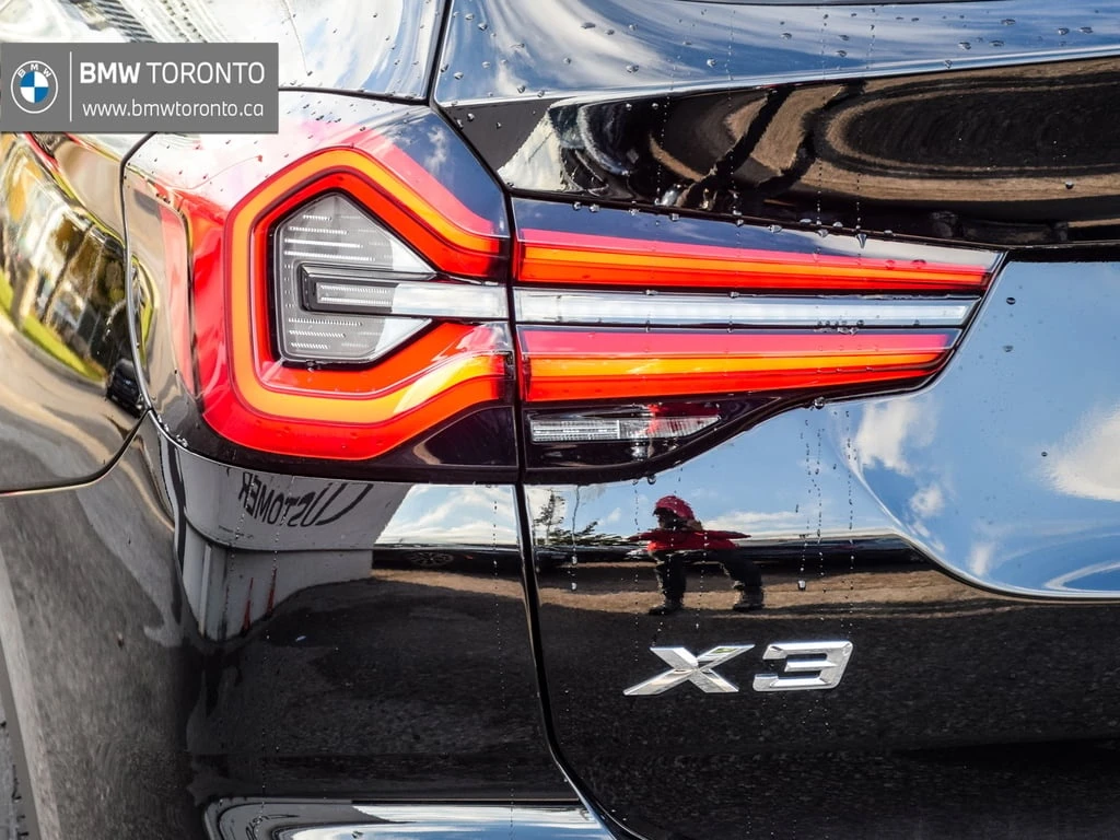 BMW X3 * xDrive30i | Essential | Low KM | No Accident | C | Mobile.bg   8