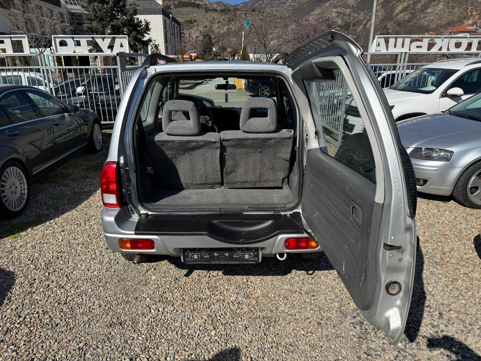 Suzuki Grand vitara 1.6i 94kc, снимка 7 - Автомобили и джипове - 53747787