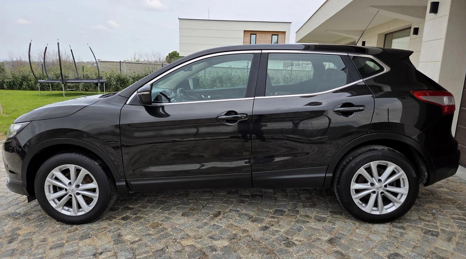 Nissan Qashqai 1.5dci 110кс., снимка 4 - Автомобили и джипове - 54203846
