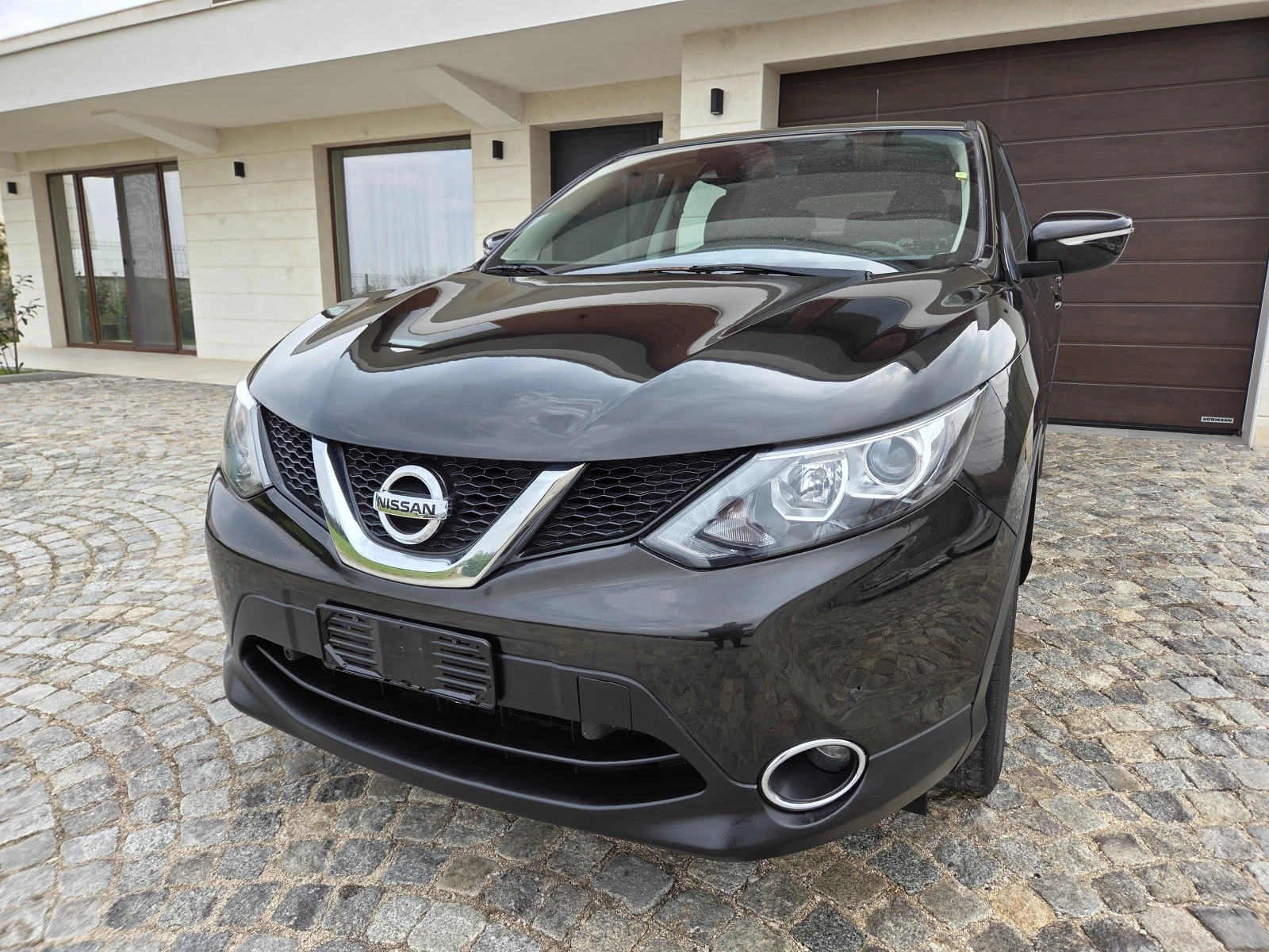 Nissan Qashqai 1.5dci 110кс., снимка 3 - Автомобили и джипове - 54203846
