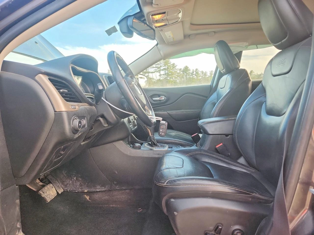 Jeep Cherokee 3.2l Limited, снимка 7 - Автомобили и джипове - 54323882