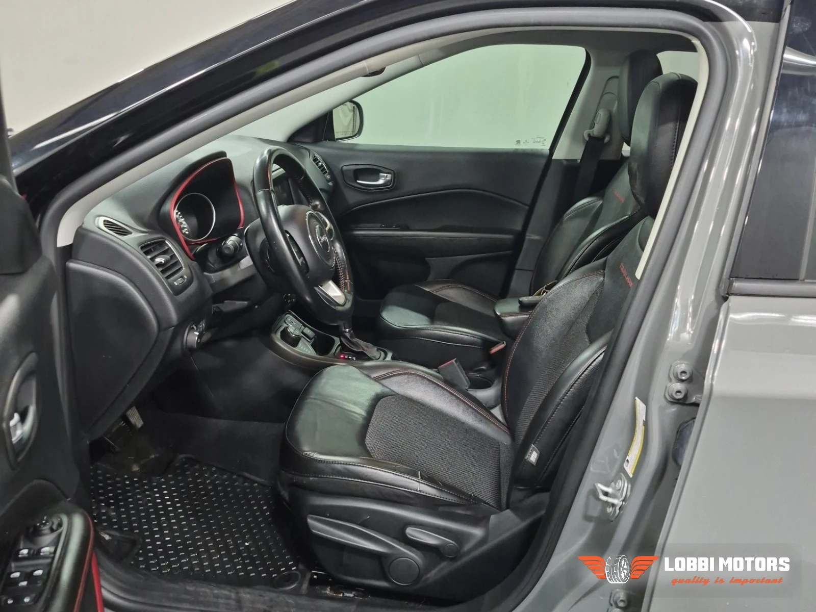 Jeep Compass, снимка 5 - Автомобили и джипове - 55928626